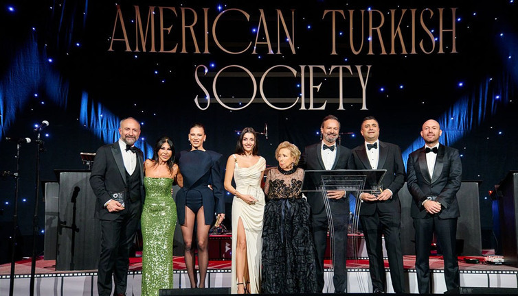 Amerikan Türk Cemiyeti’nden Görkemli Gece
