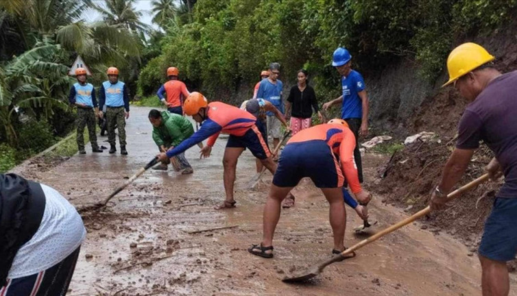Filipinler’de ölenlerin sayısı 145’e yükseldi