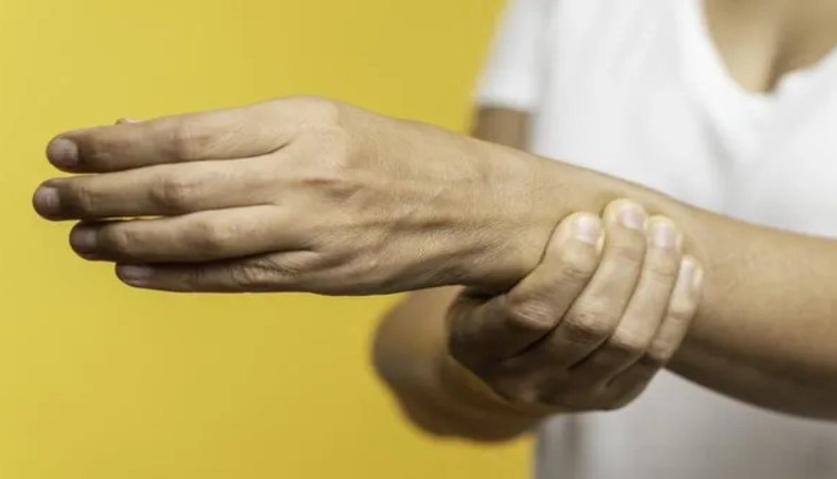 Ellerinizdeki hangi his kolesterolün yükseldiğini gösteriyor? Uzmanlar açıklıyor