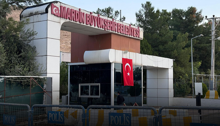 Kayyum atanmasının ardından... İlk yasak Mardin'den