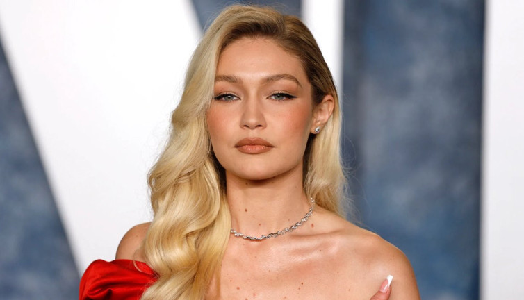 Gigi Hadid sosyal medyada beğeni yağmuruna tutuldu