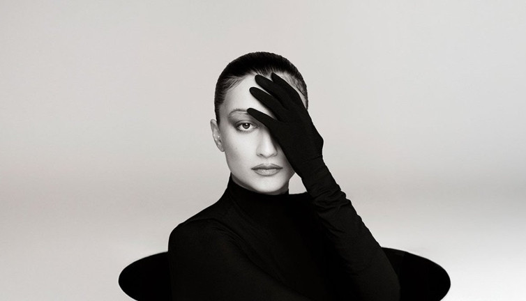 Melike Şahin’den yeni albüm “Akkor”