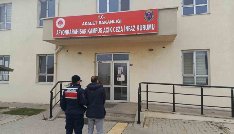 15 yıl 2 ay hapis cezasıyla aranan firari yakalandı