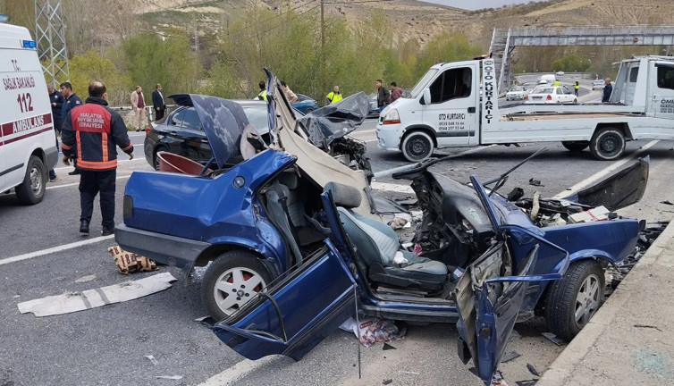 Batman’da zincirleme kazada 6 araç birbirine girdi! Yaralılar var