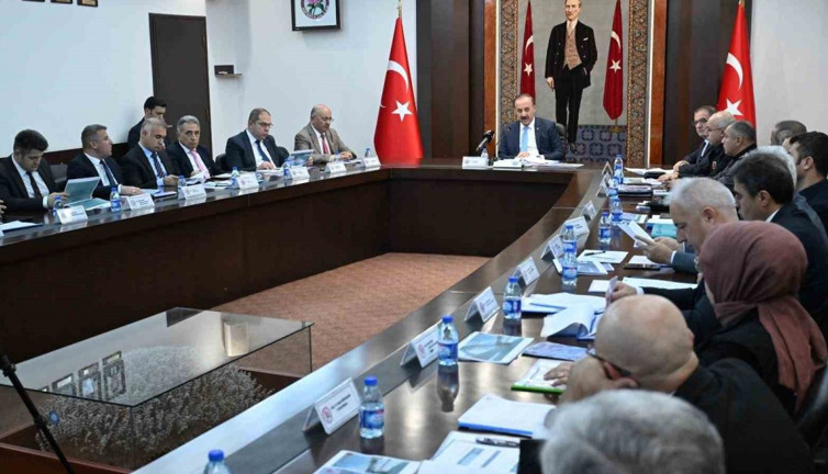 Isparta’da kış mevsimi trafik tedbirleri koordinasyon toplantısı gerçekleştirildi