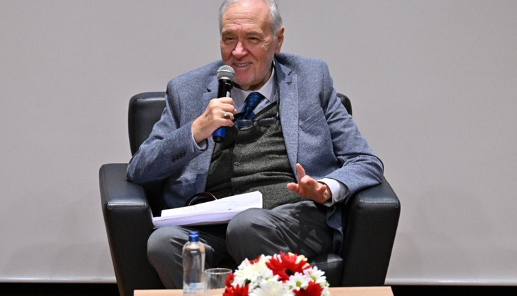 İlber Ortaylı'dan gençleri kızdıracak yorum! "Nazım'ı Tanımak ve Anlamak" söyleşilerinde konuştu