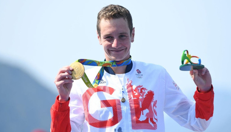 Alistair Brownlee triatlona veda etti