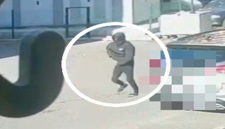 Çorluspor 1947 Teknik Direktörü Ersin Aka'ya kurşun yağdıran saldırgan kamerada