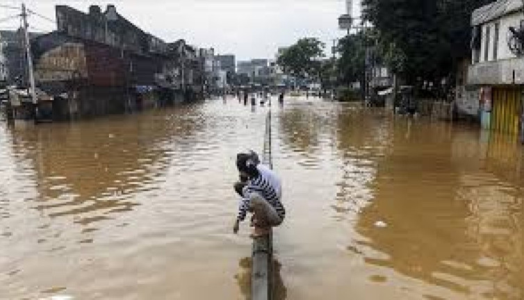 Endonezya'nın Sumatra Adası'nda heyelan ve sel: 16 ölü, 6 Kayıp