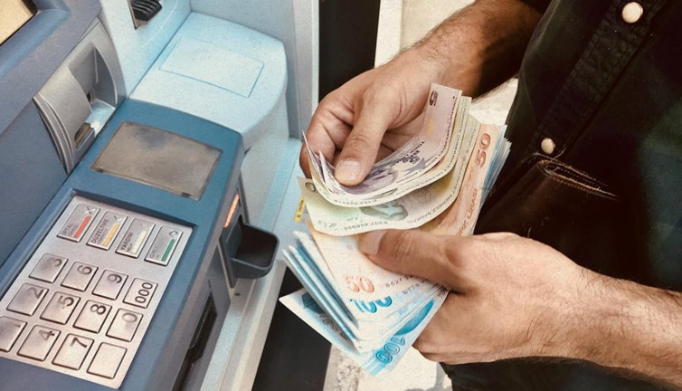 ATM’lerde yeni dönem başlıyor. Para çekme de yatırma da değişiyor