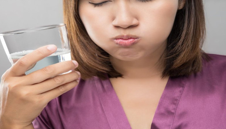 Tuzlu suyla gargara yapmak çürük dişe iyi gelir mi? Uzmanlar açıklıyor...