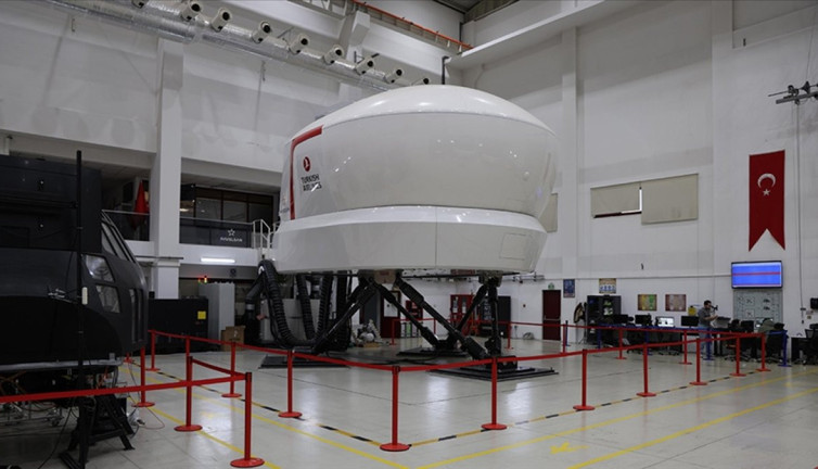 HAVELSAN'dan ilk sivil havacılık simülatörü ihracatı