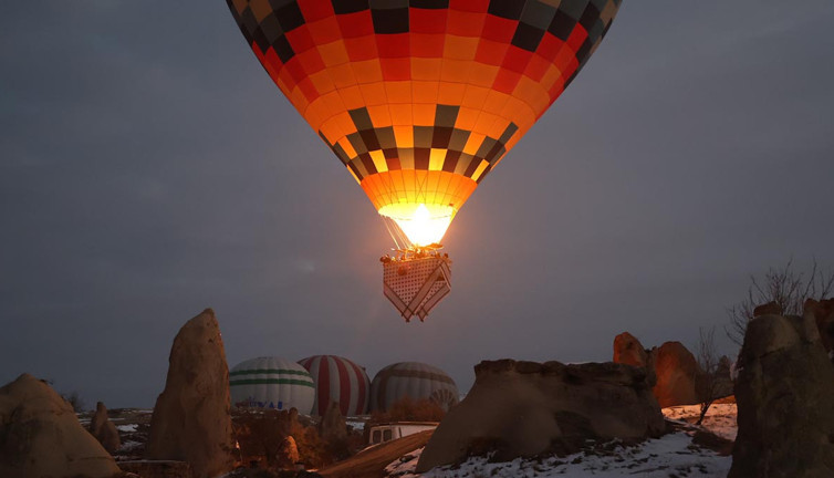 Kapadokya’da balonlar bu kez barış için havalandı