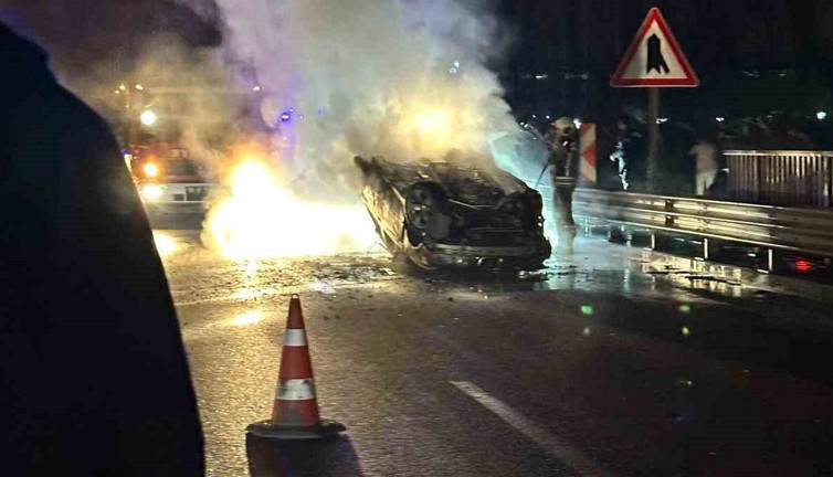 Ankara’da takla atan araç alevlere teslim oldu! 2 yaralı