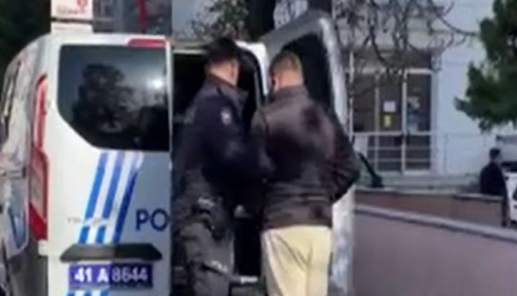 Kopya el dedektörüne takıldı