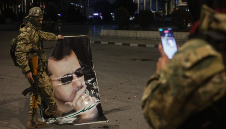 Esad yönetimine darbe girişimi iddiası! Genelkurmay ve hükümet binası yakınlarında şiddetli çatışma