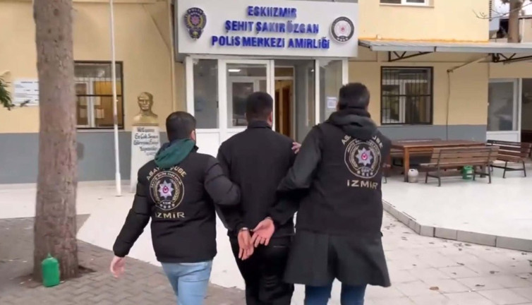 İzmir'deki eş zamanlı asayiş operasyonunda 110 kişi yakalandı