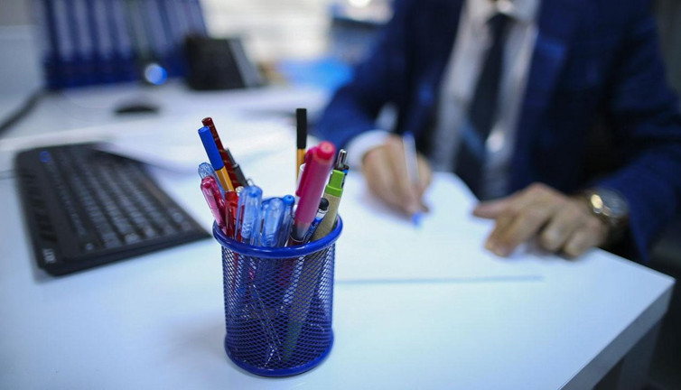 Memurluğa geçen sözleşmeli personele bir kademe ilerleme hakkı