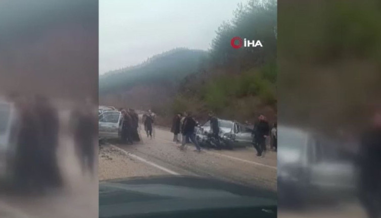 Adana’da şehit konvoyunda kaza! Yaralılar arasında şehidin halası da var