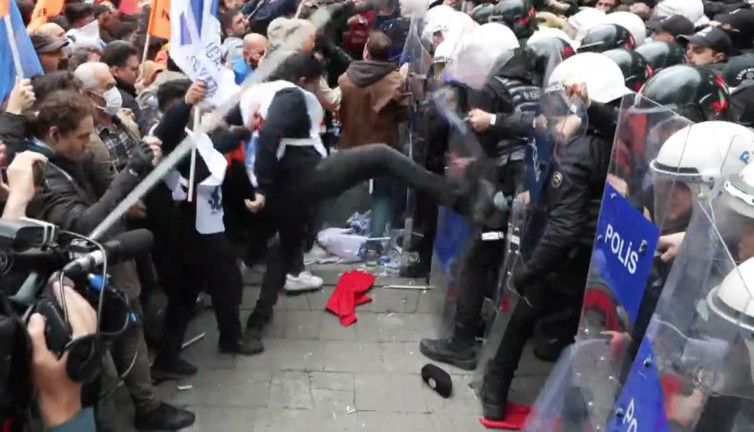 1 Mayıs'ta terör örgütü propagandası davasında yeni gelişme