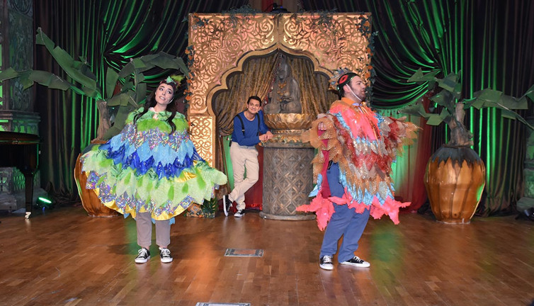 Şırnak'ta ‘Sihirli Dünya’ oyunu büyük ilgi gördü