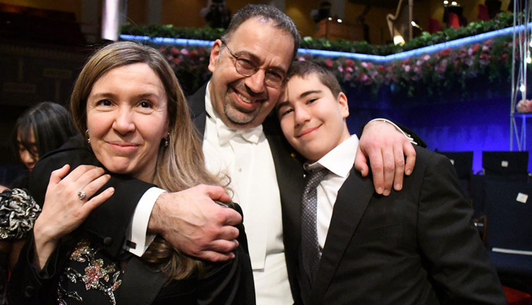 Daron Acemoğlu 2024 Nobel Ekonomi Ödülü'nü aldı