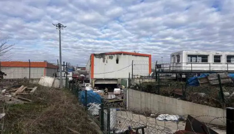 Silivri’deki korkutan fabrika yangını