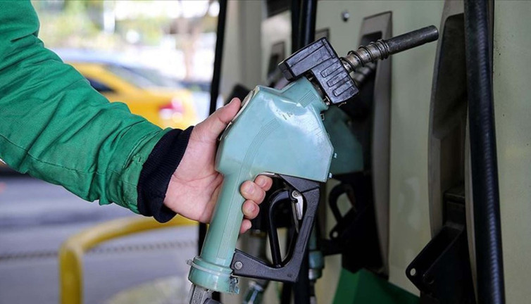 Benzine gece yarısı zammı! Tabelalar bu sabah değişti ( 14 Aralık akaryakıt fiyatları)
