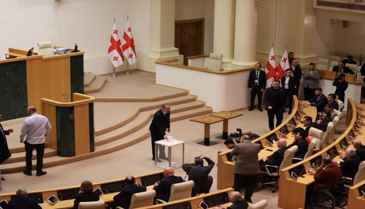 Gürcistan'da 6. Cumhurbaşkanı belirleniyor