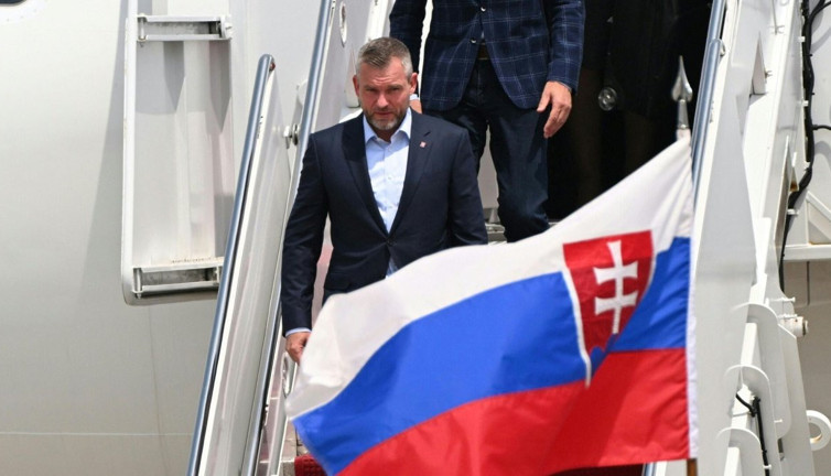 Slovakya Ukrayna’yı taviz vermeye davet etti