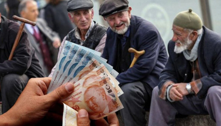 Başkan'dan örnek davranış. Emeklilere su ve toplu taşıma ücretsiz olacak