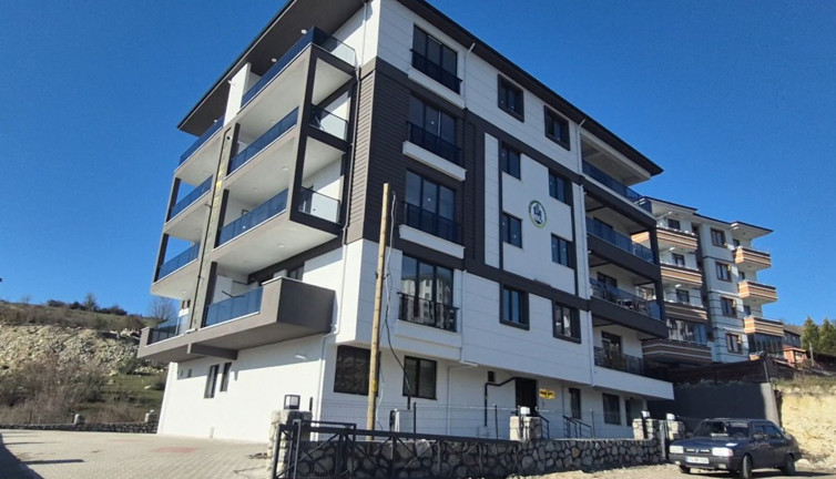 Bartın’da çatıdan düşen işçi hayatını kaybetti