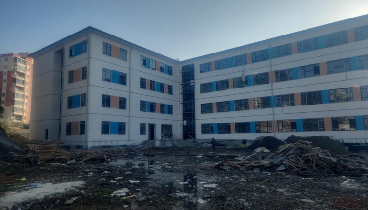 Türk inşaat devi iflas etti. Devlet ihalelerini alıyordu. Konkordato talebi reddedildi