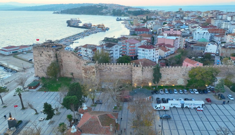 Bakan Kurum'dan 'Sinop Kent Meydanı' paylaşımı