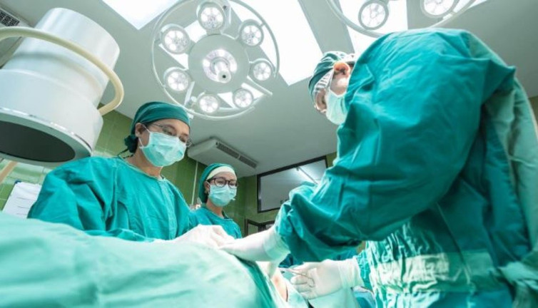 İstanbul'daki 152 yıllık hastane kapısına kilit vuracak. Doktorlar ve çalışanlar işsiz kalacak