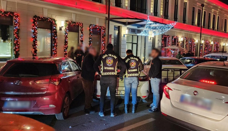 Beyoğlu'nda değnekçilere ceza yağdı