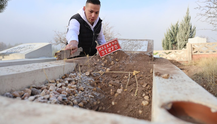 Mezarlıkta esrarengiz olay