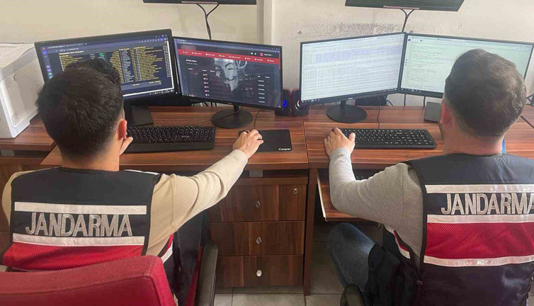 Sibergözden kaçamadılar: 13 kişi yakalandı