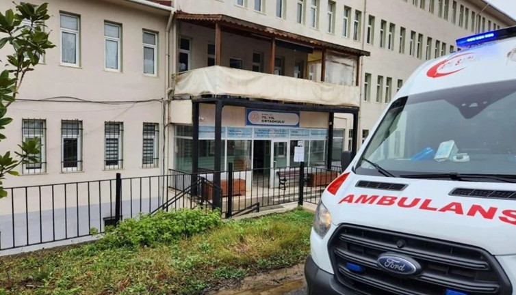 Gıda kumanyası dağıtılmıştı! 51 öğrenci hastanelik oldu