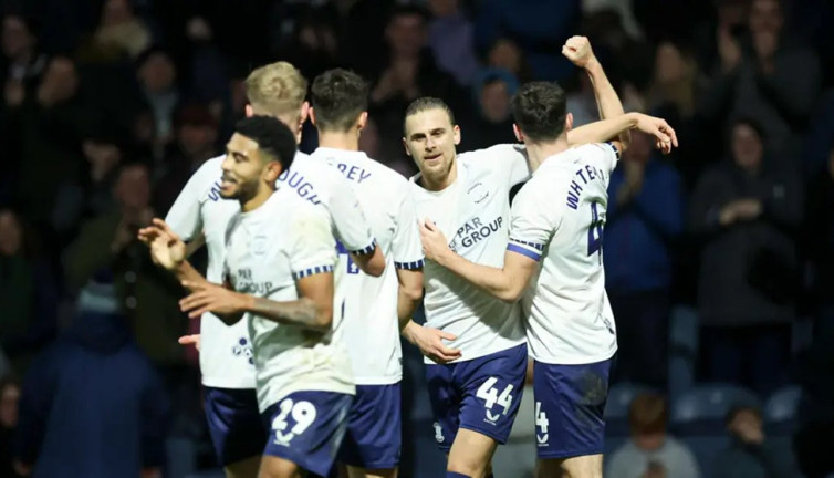 Hull City yine mağlup