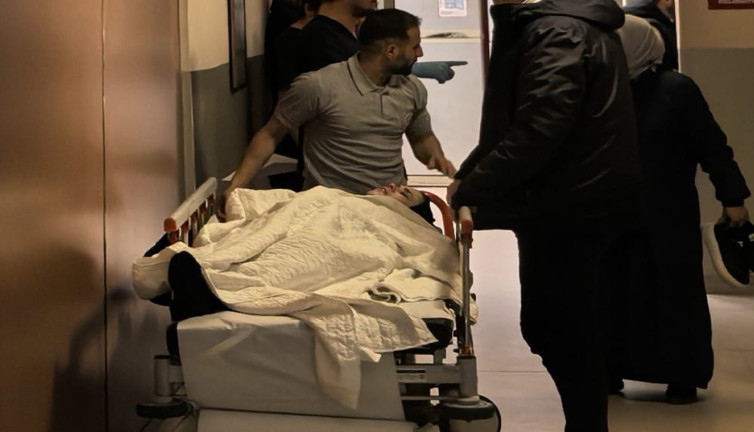 Karnına koyduğu su torbası patladı