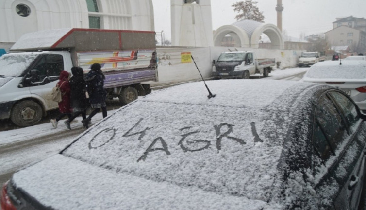 Karın tadını yine Ağrılı çocuklar çıkardı