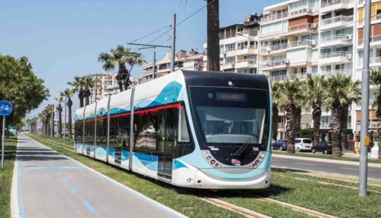 İzmir'de yılbaşı gecesi ulaşımda ek seferler: 30 dakikada bir yapılacak