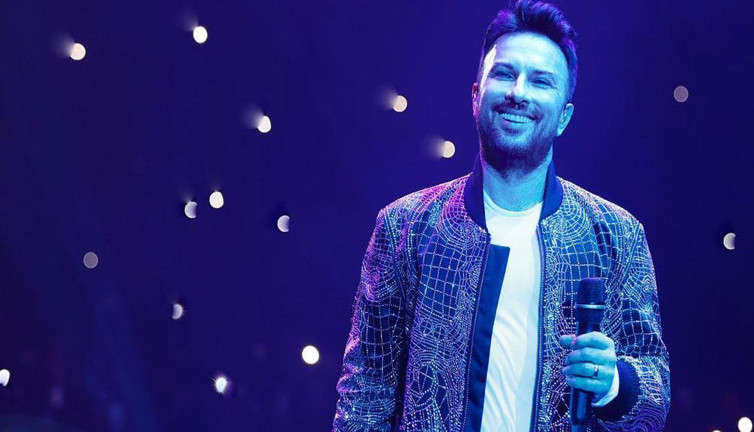 Tarkan'ın yeni yıl mesajına beğeni yağdı