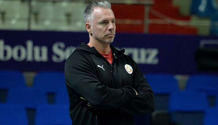 Galatasaray'da ayrılık! Hernandez ile yollar ayrıldı