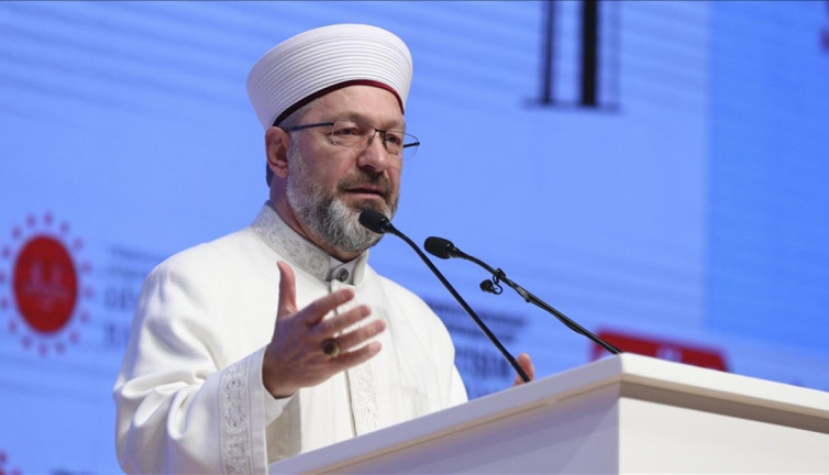 Diyanet İşleri Başkanı Erbaş'tan Üç Aylar ve Regaip Kandili mesajı