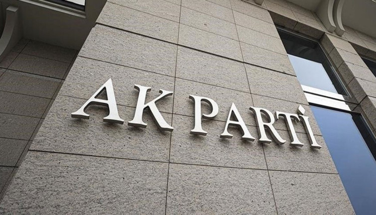 AKP'de İstanbul için 19 ilçenin başkan adayları belirlendi