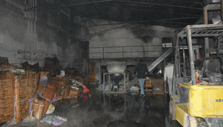 Ordu’da kedi kumu paketleme tesisinde yangın