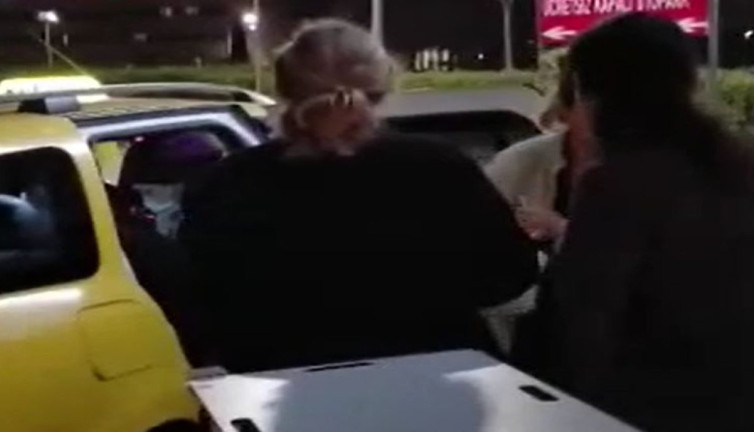 Takside doğum yaptı