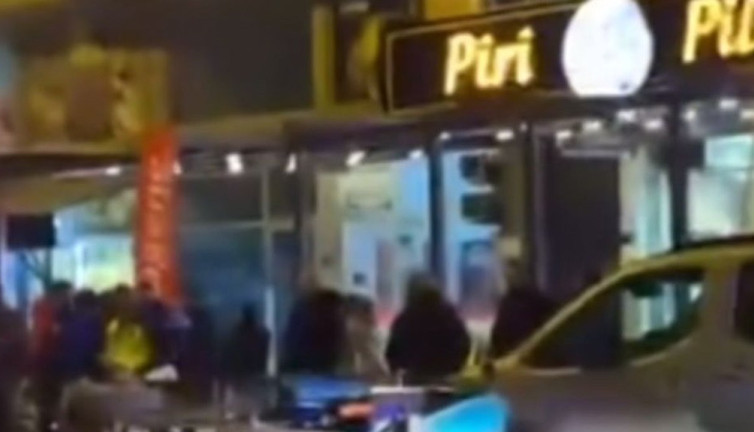 Bursa'da makas atan sürücü elektrikli araca çarptı